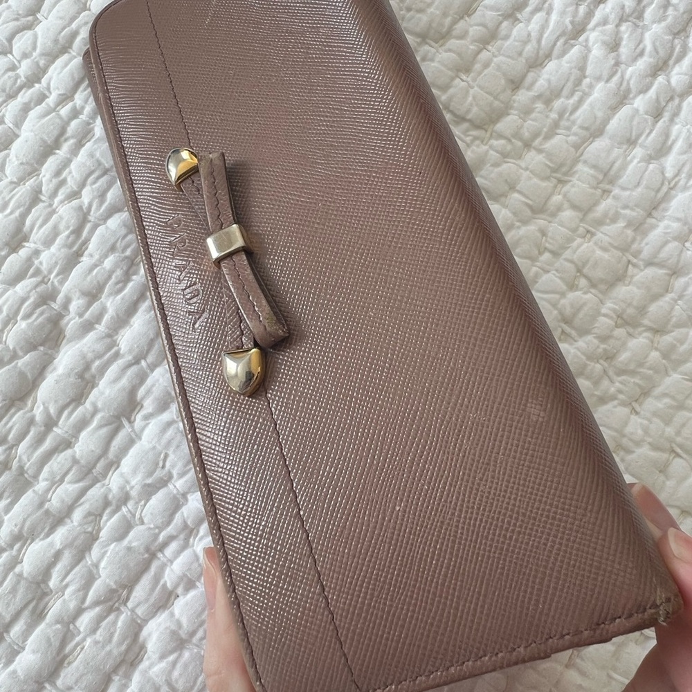 Prada Saffiano Bow Wallet - Picture 5 of 14
